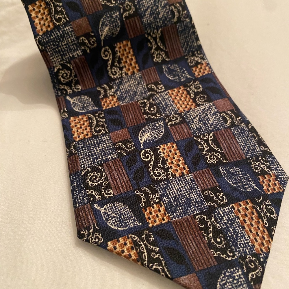 Guy Laroche Blue and Brown Tie with Pineapple and Leaf Pattern